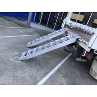 5 Tonne 1.8M X 500mm Rubber Series Aluminium Loading Ramps Heavy Duty - Pair